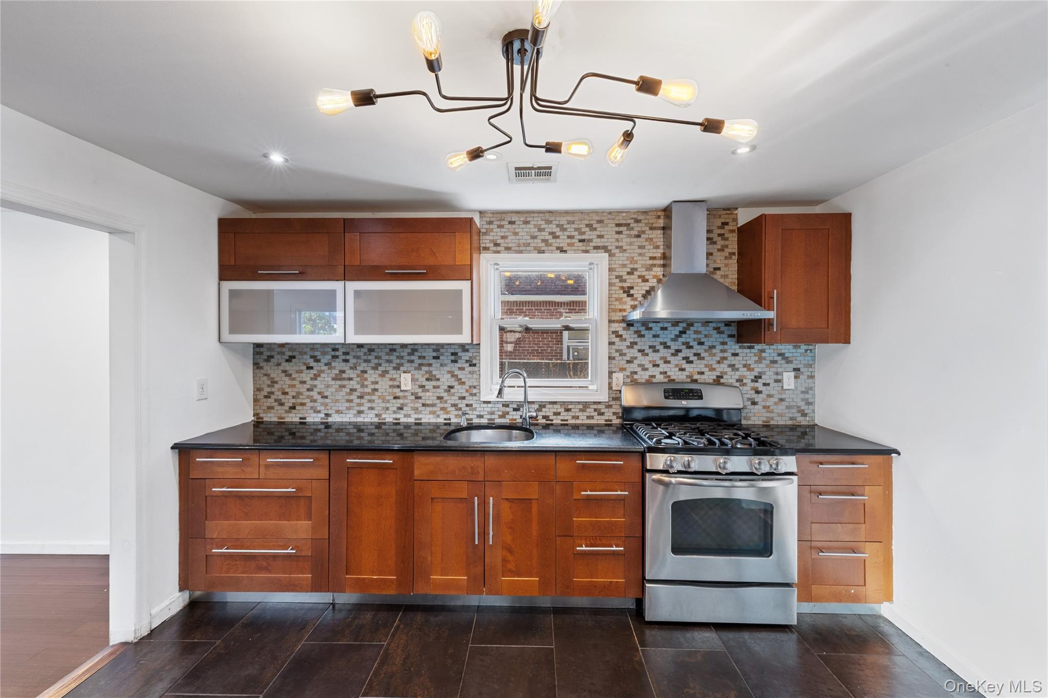 #13 photo, 187 Botsford Street, Hempstead , NY 11550