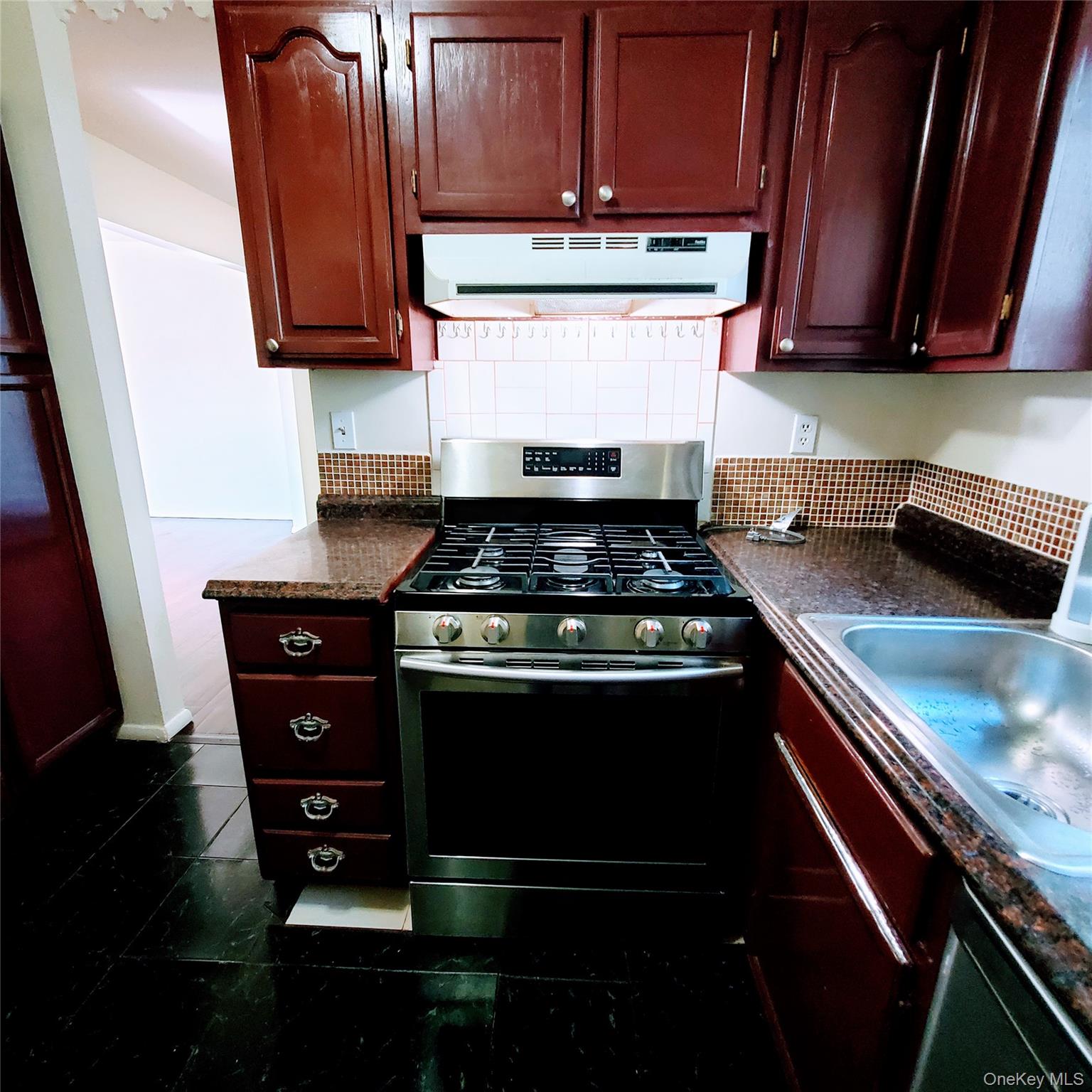 #14 photo, 3 Hook Road, Poughkeepsie , NY 12601