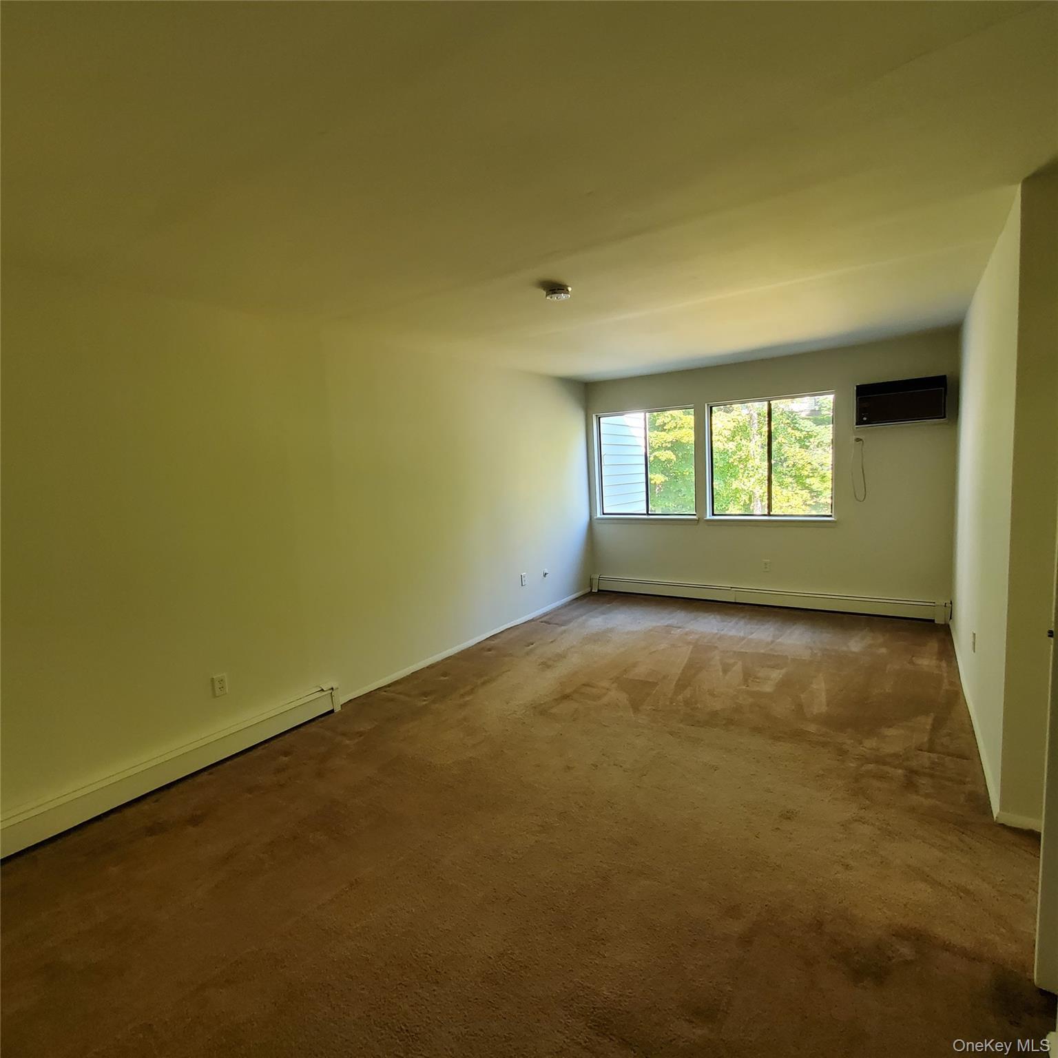 #18 photo, 3 Hook Road, Poughkeepsie , NY 12601