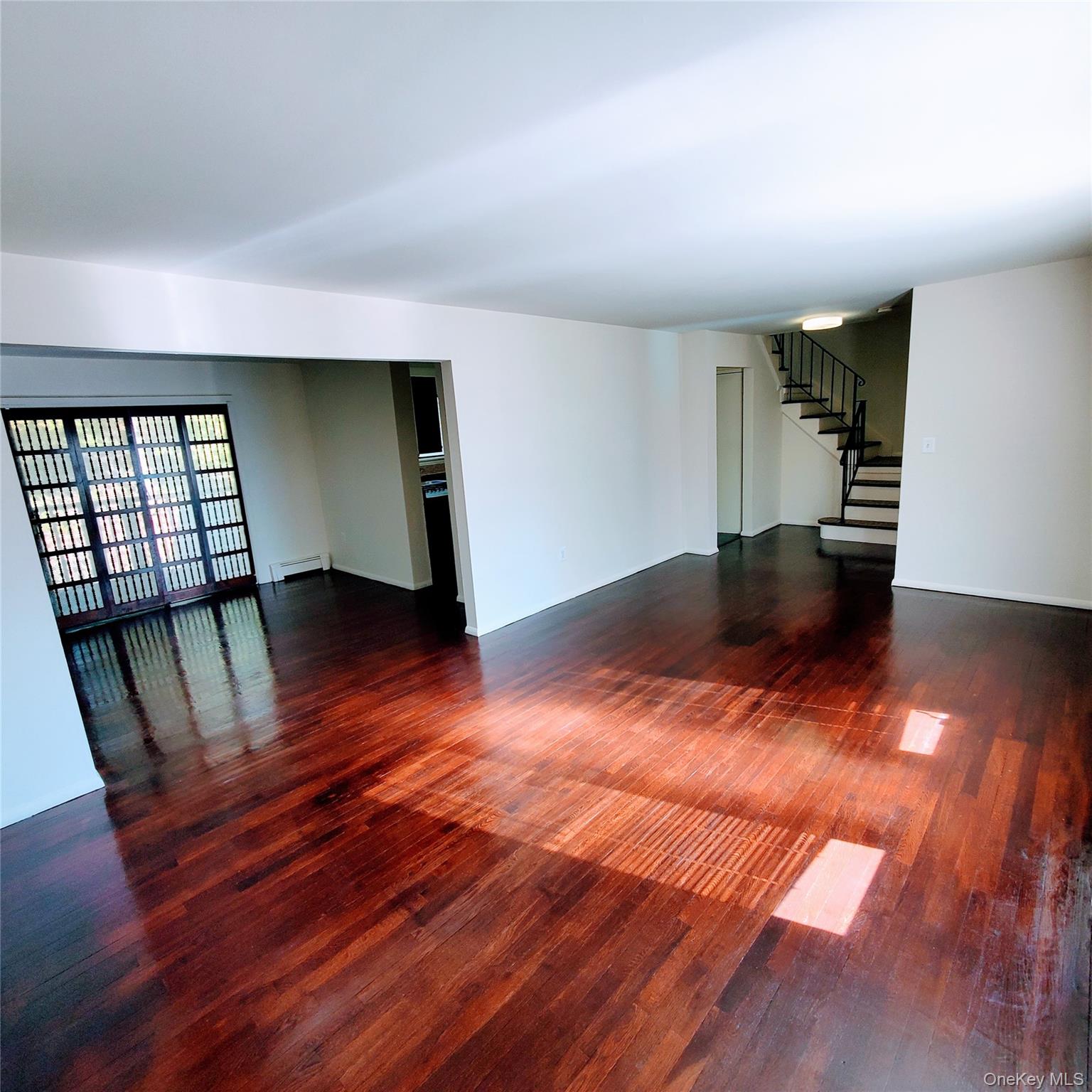 #8 photo, 3 Hook Road, Poughkeepsie , NY 12601