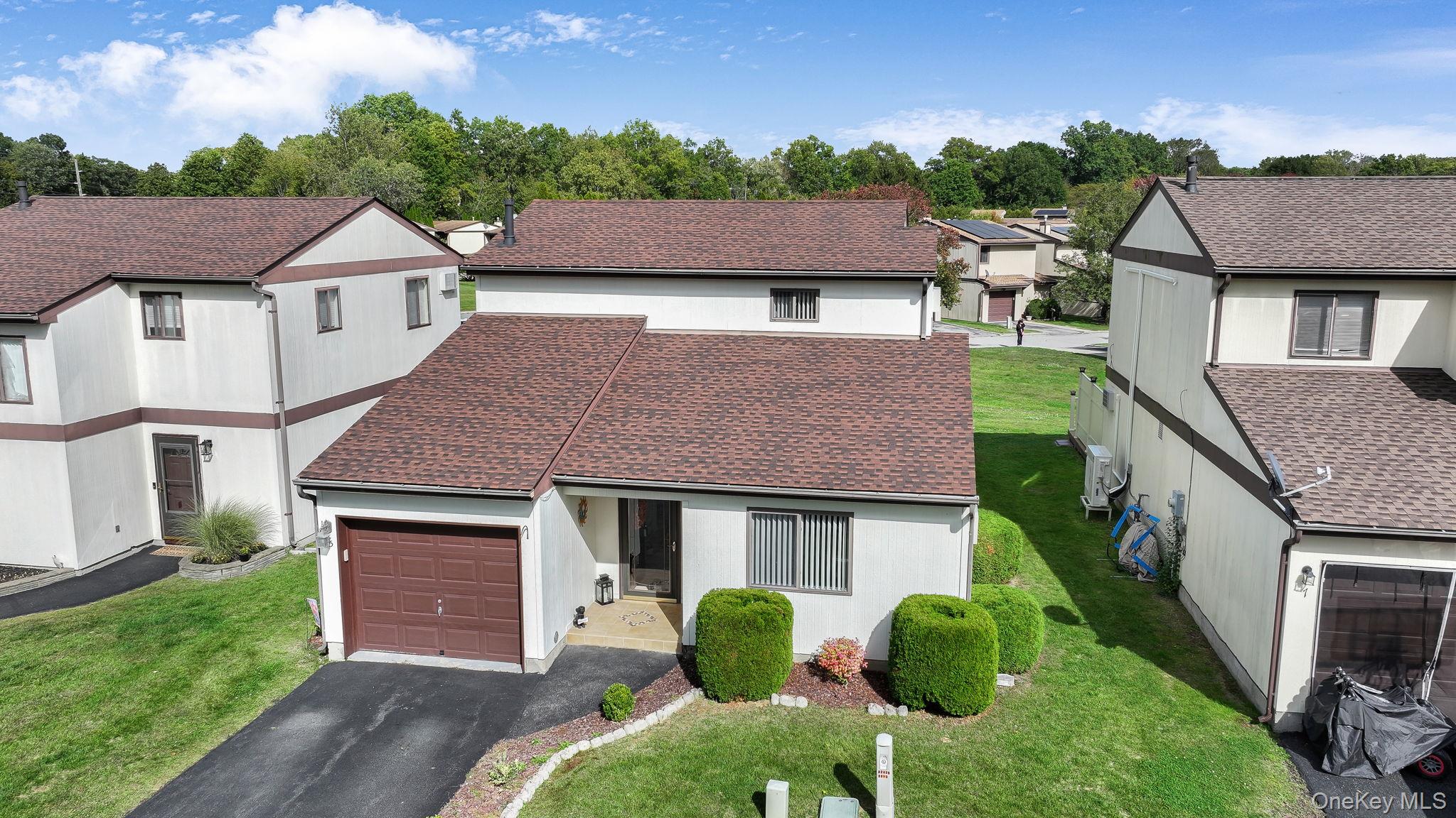 #1 photo, 5 Perrins Mews, Middletown , NY 10940