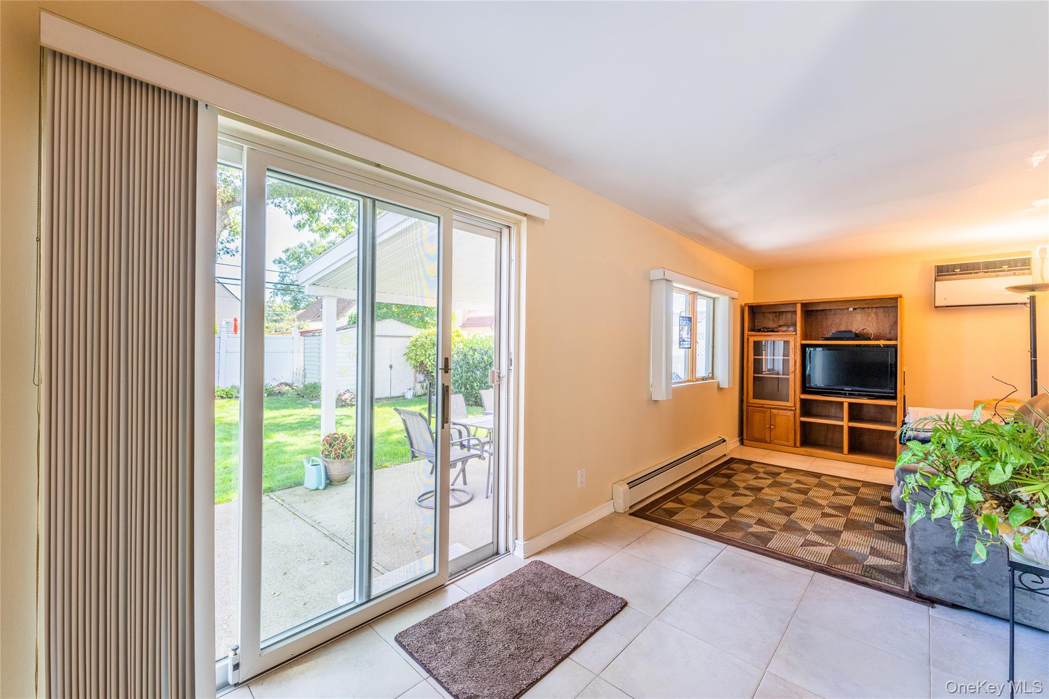 #11 photo, 80-37 259th Street, Glen Oaks , NY 11004