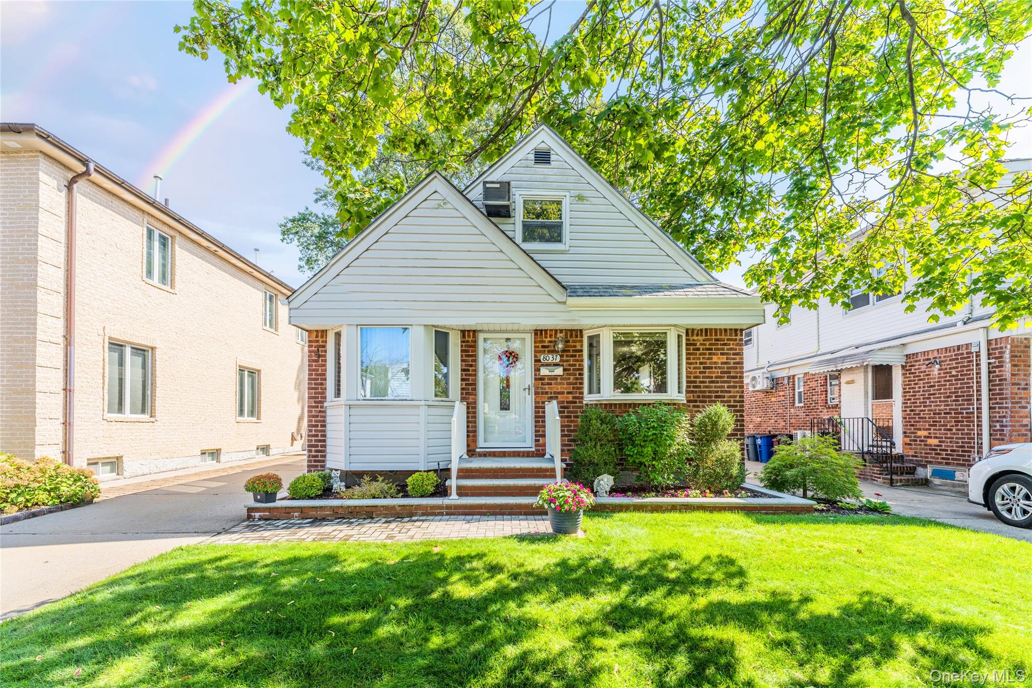 #2 photo, 80-37 259th Street, Glen Oaks , NY 11004