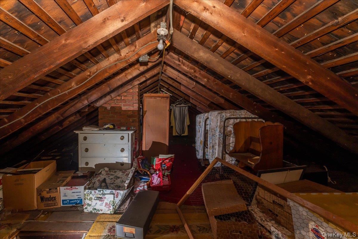 #19 photo, 246 Wellington Road, Mineola , NY 11501