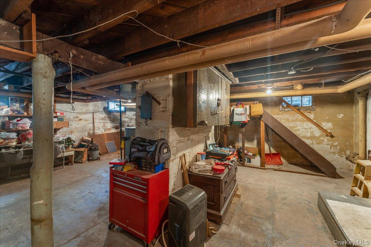 #20 photo, 246 Wellington Road, Mineola , NY 11501