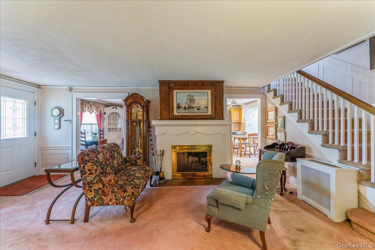 #7 photo, 246 Wellington Road, Mineola , NY 11501