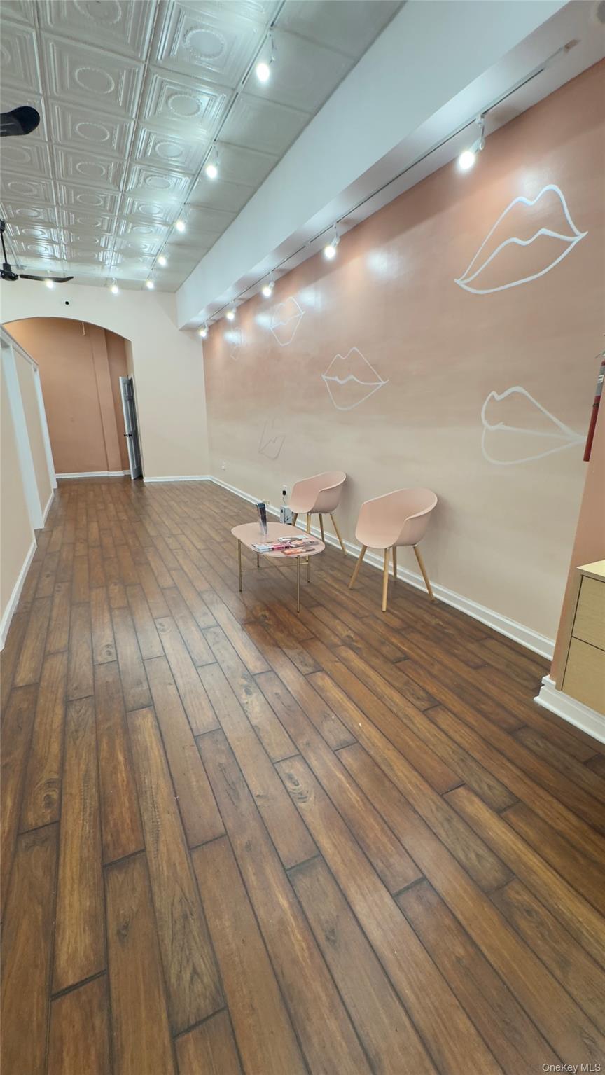 #2 photo, 754 Manhattan Avenue, Brooklyn , NY 11222