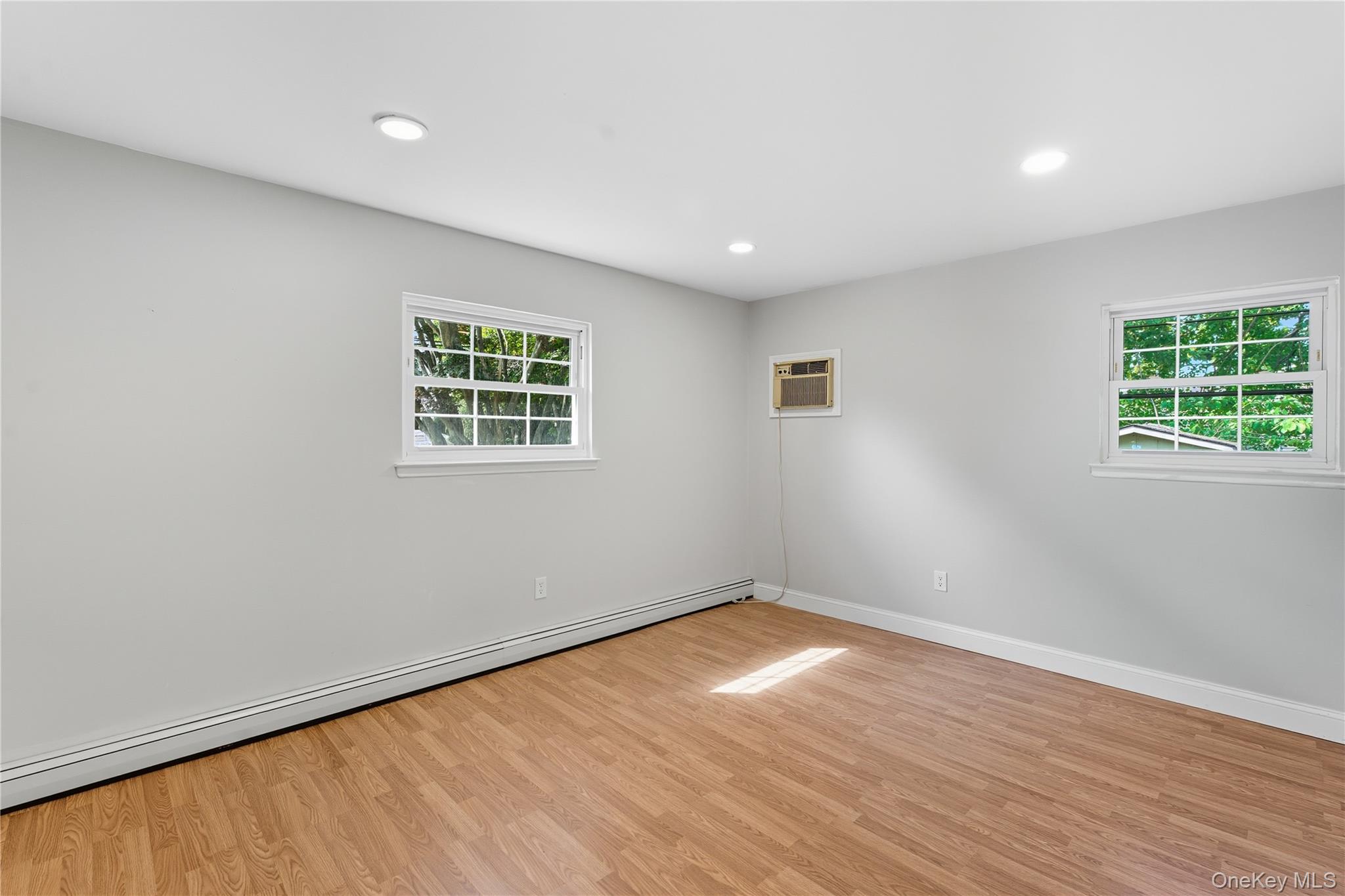 #18 photo, 87 Bellwood Avenue, South Setauket , NY 11720