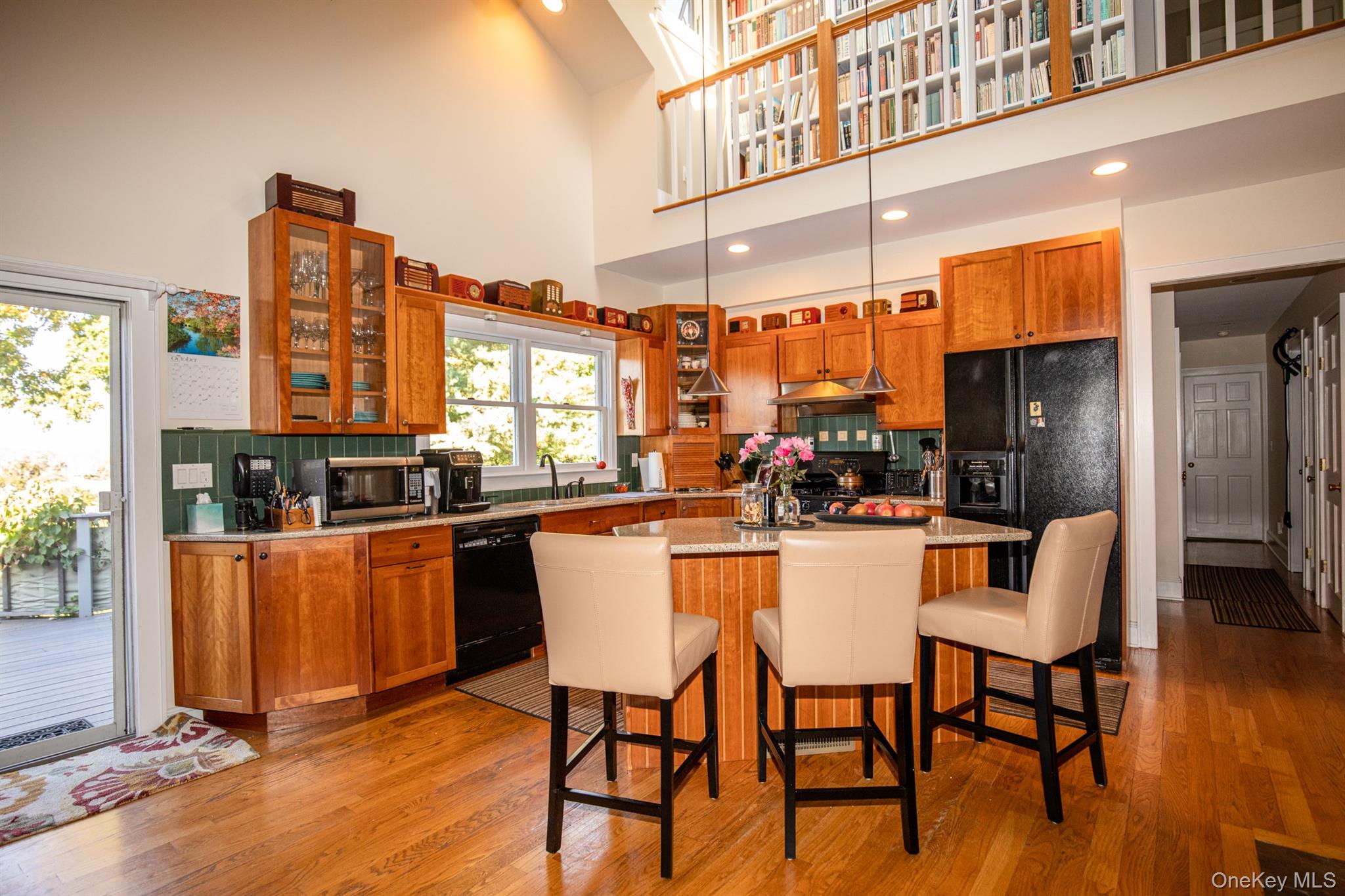 #4 photo, 4 Hillside Court, Huntington Bay , NY 11743