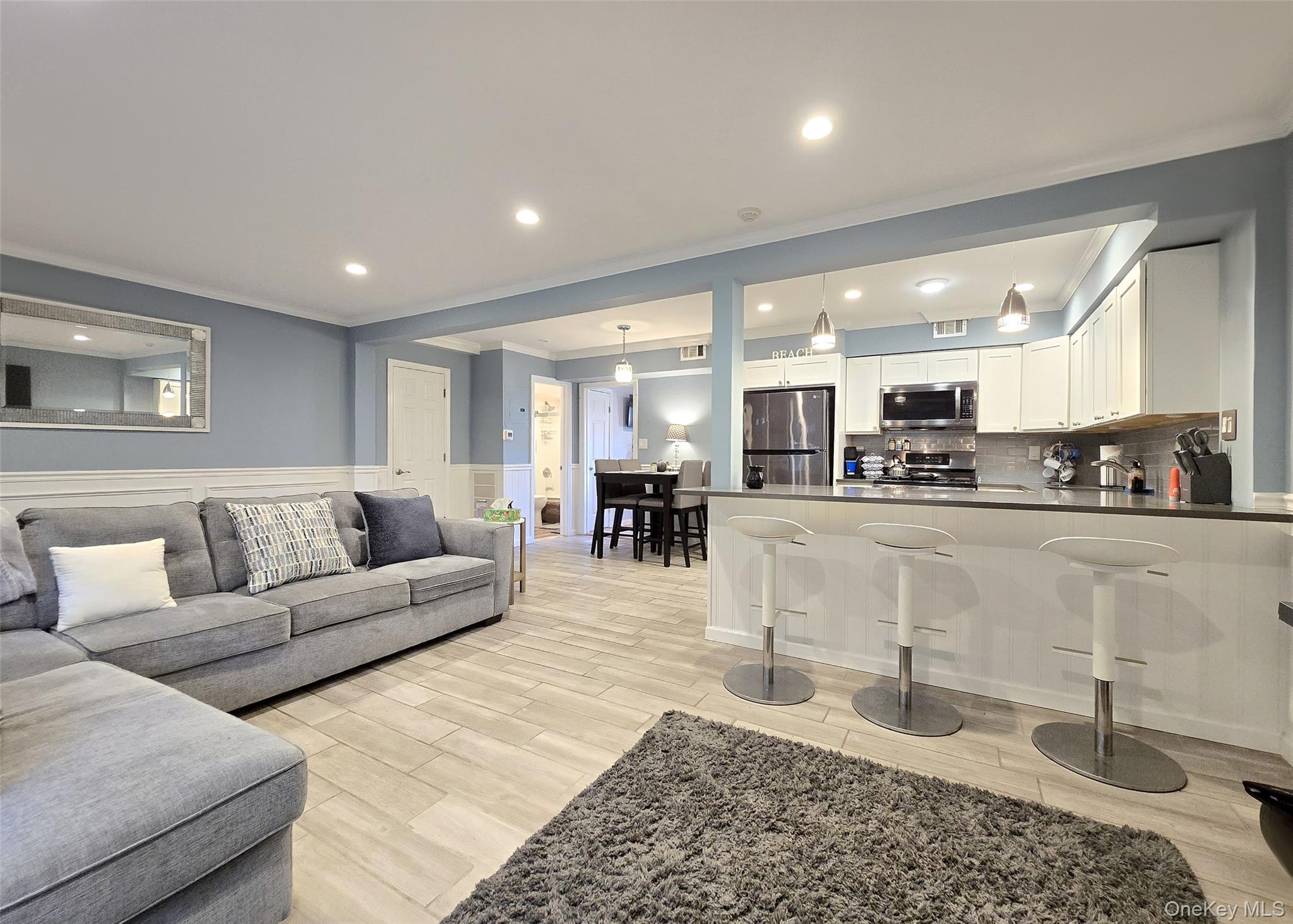 #2 photo, 115 Bailey Court, Middle Island , NY 11953