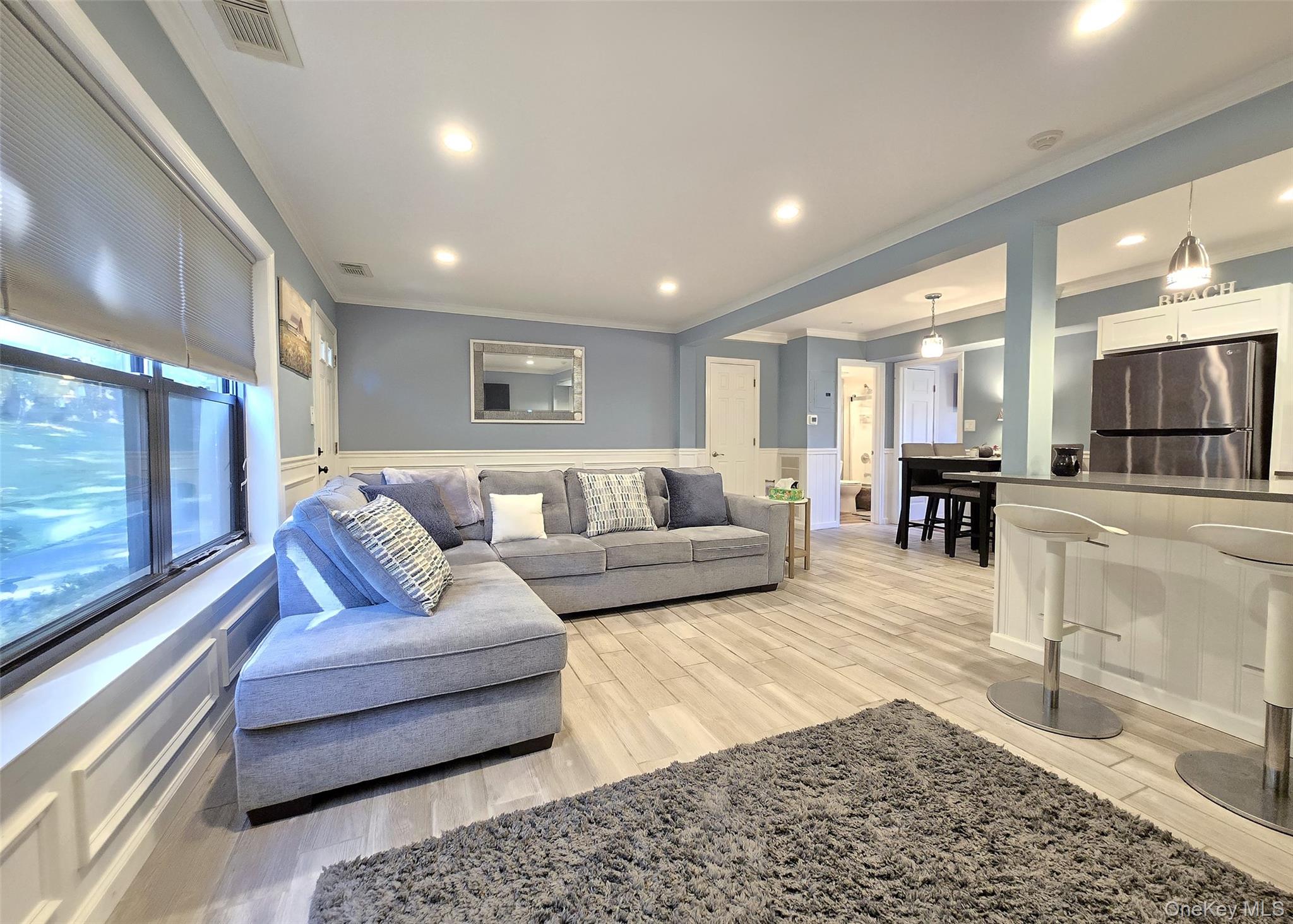 #3 photo, 115 Bailey Court, Middle Island , NY 11953