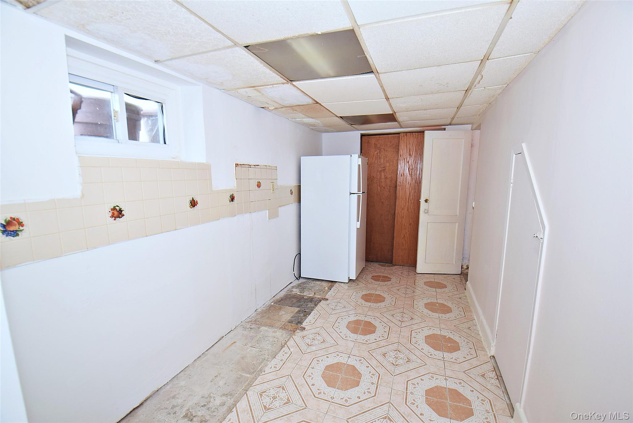 #19 photo, 82-16 251 Street, Bellerose , NY 11426