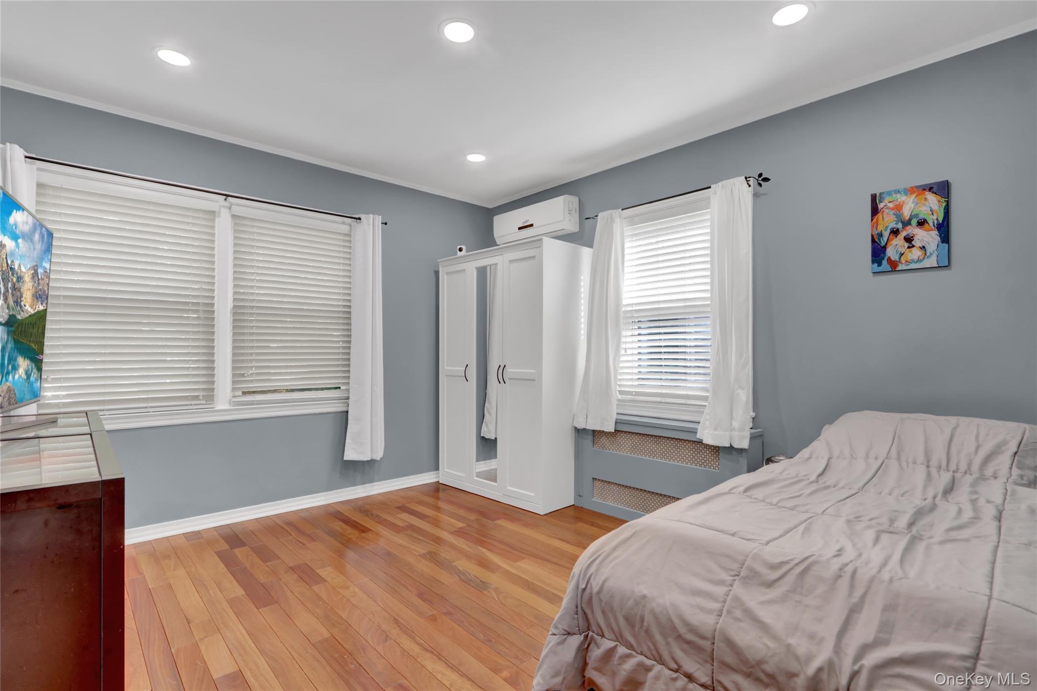 #14 photo, 85-16 250th Street, Bellerose , NY 11426