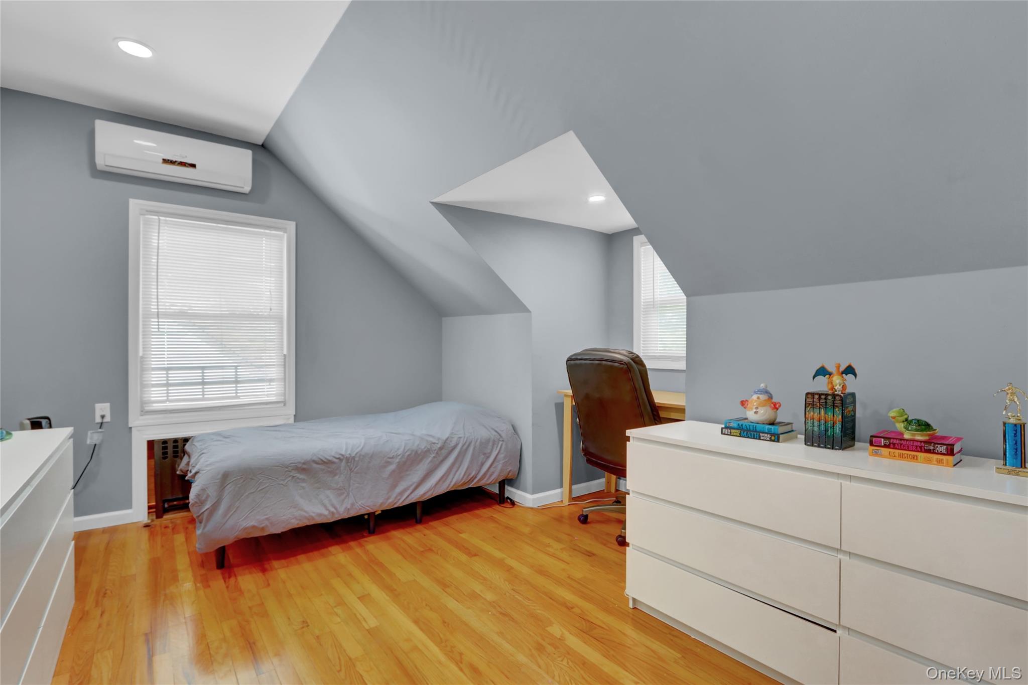 #16 photo, 85-16 250th Street, Bellerose , NY 11426