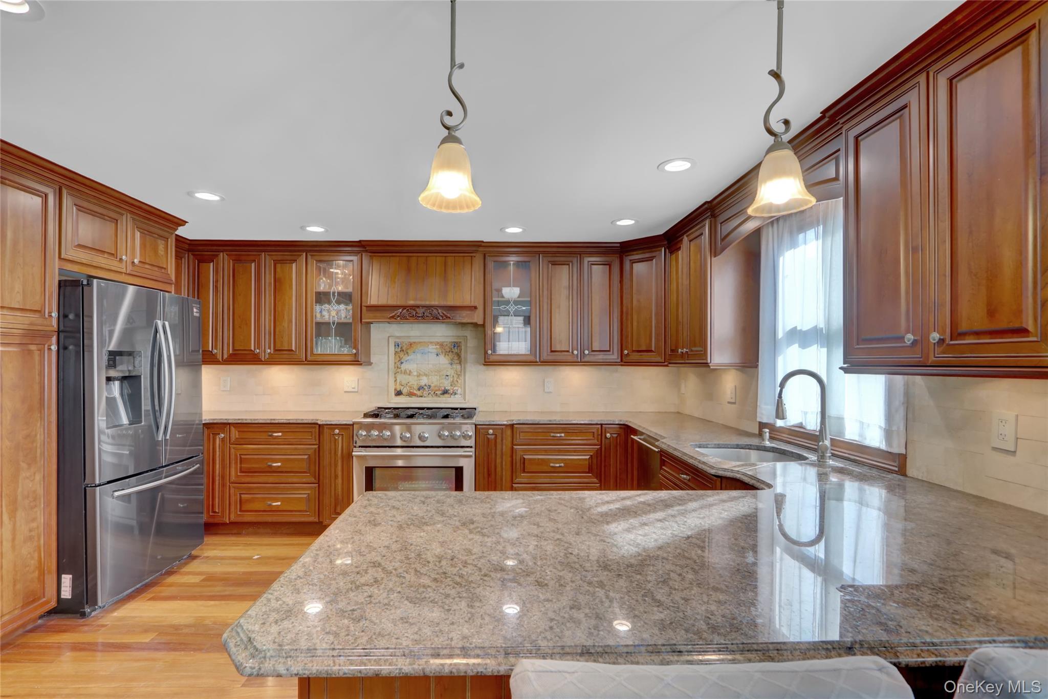 #7 photo, 85-16 250th Street, Bellerose , NY 11426