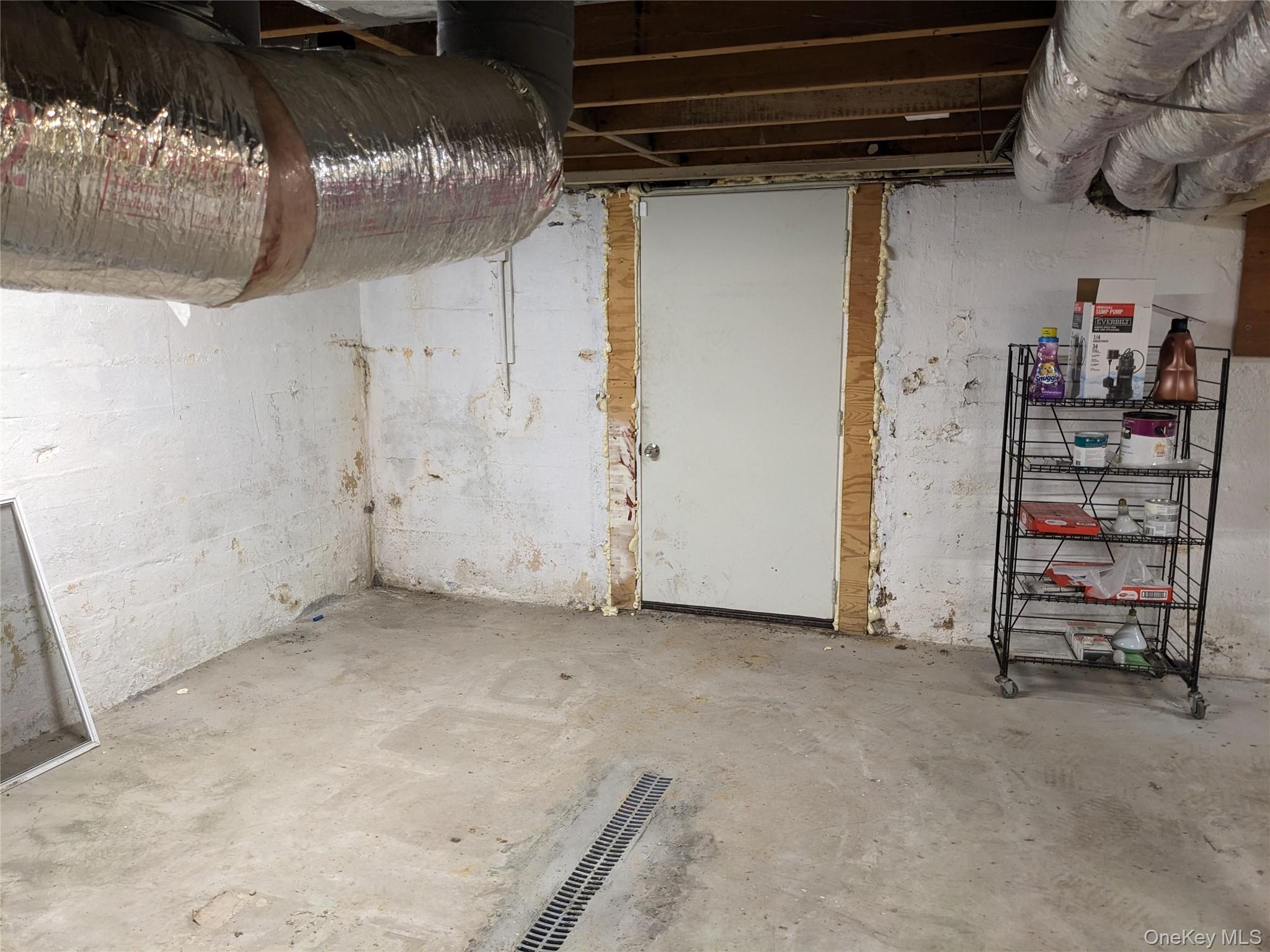 #16 photo, 188 Little East Neck Road, West Babylon , NY 11704