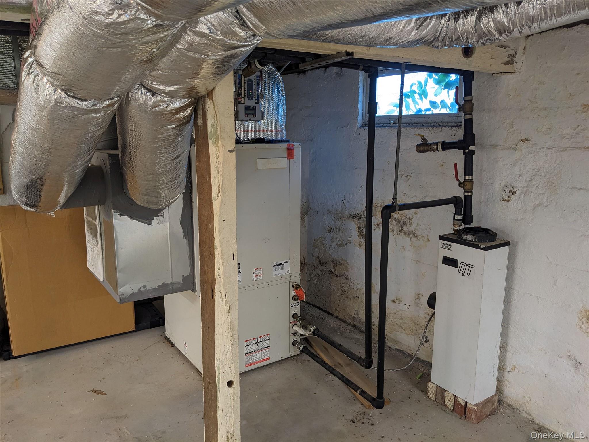 #17 photo, 188 Little East Neck Road, West Babylon , NY 11704