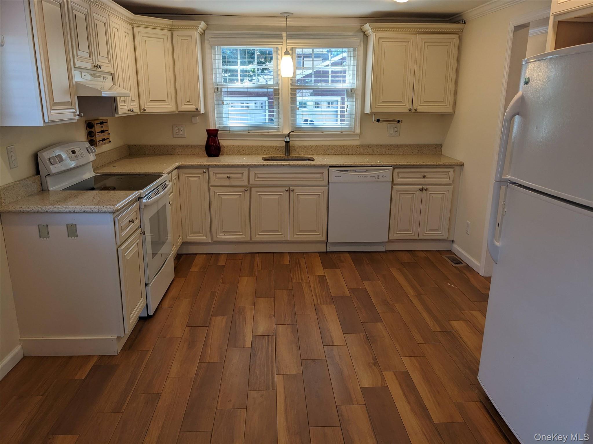 #6 photo, 188 Little East Neck Road, West Babylon , NY 11704