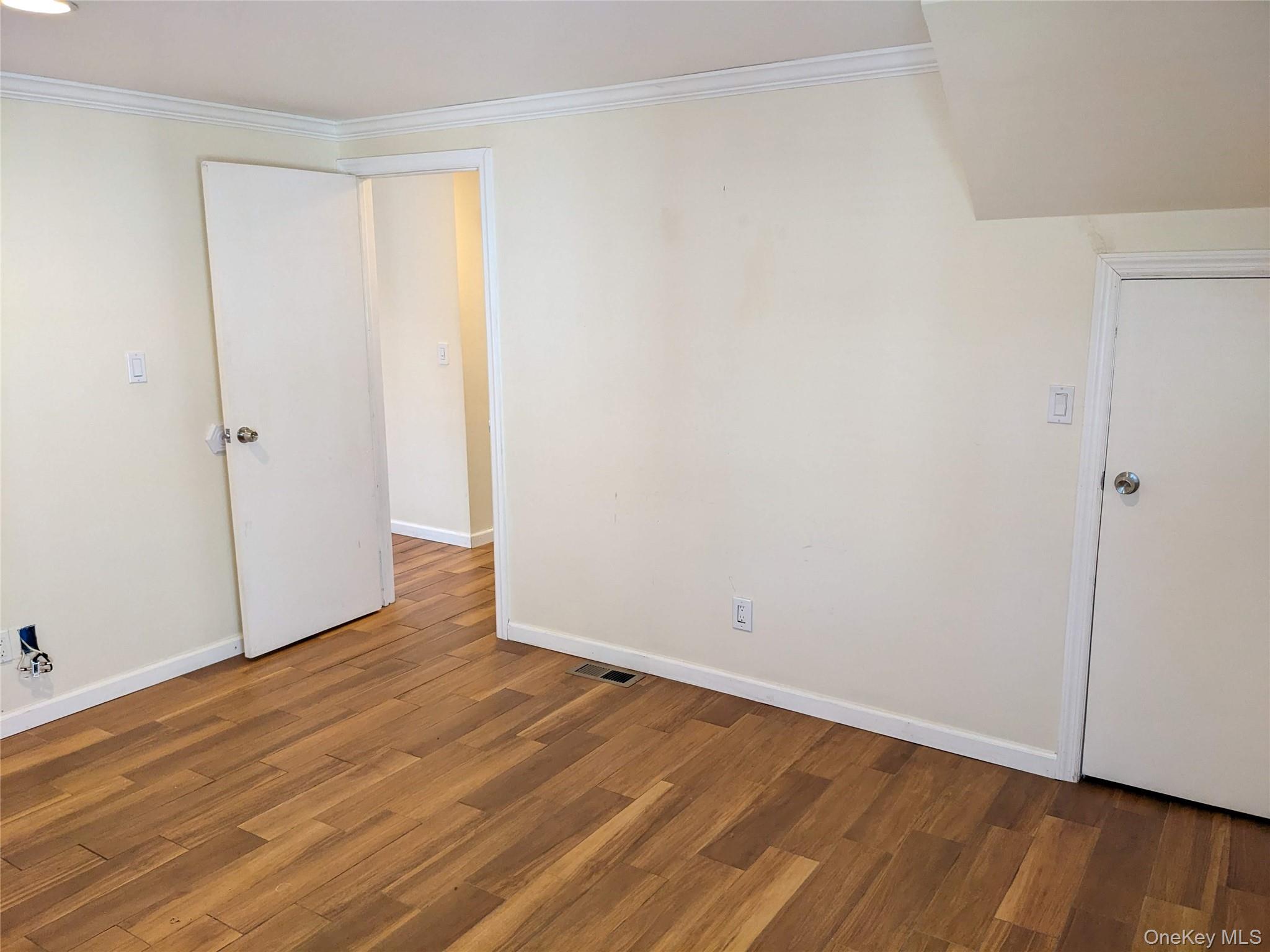 #9 photo, 188 Little East Neck Road, West Babylon , NY 11704