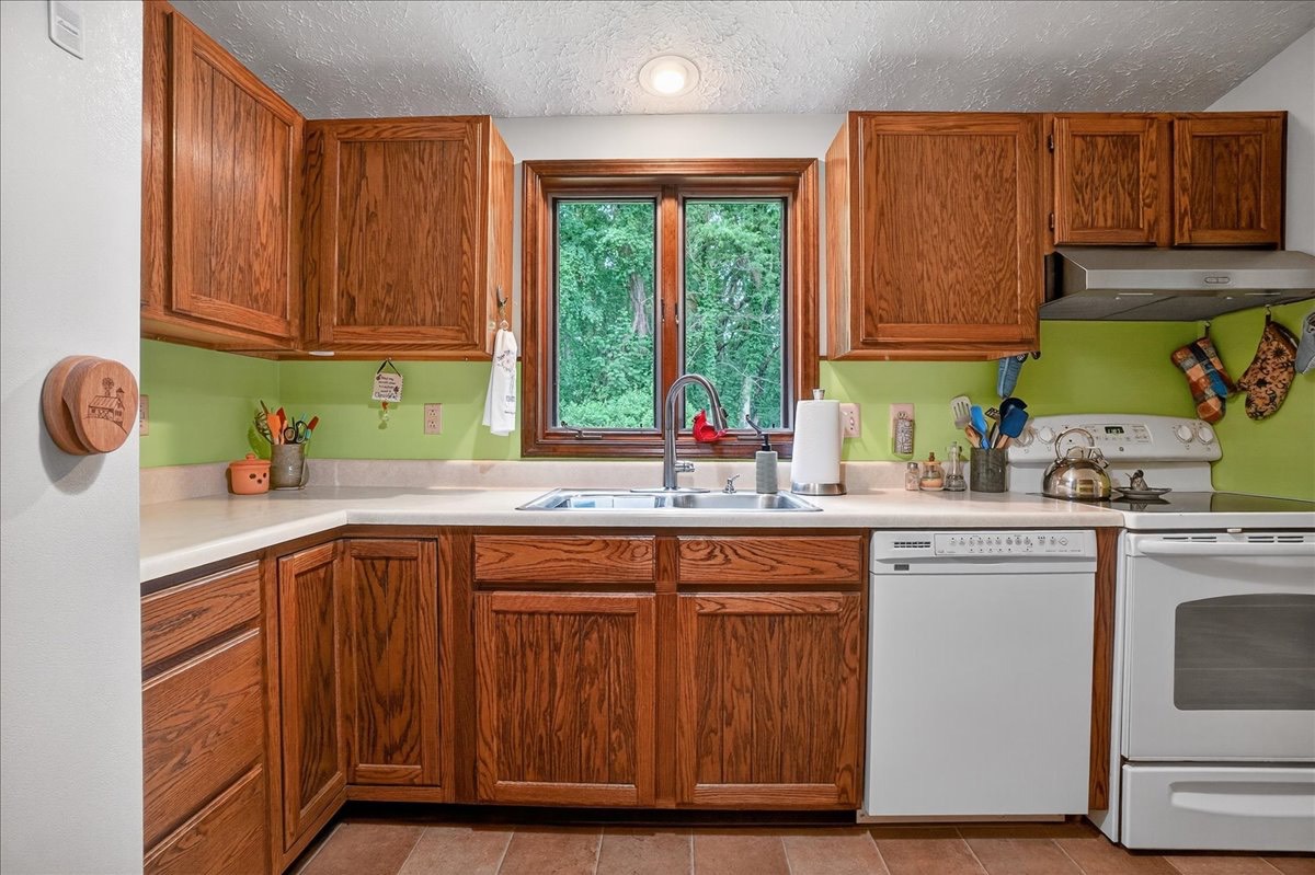 #23 photo, 585 Logtown Road, Fultonville , NY 12072