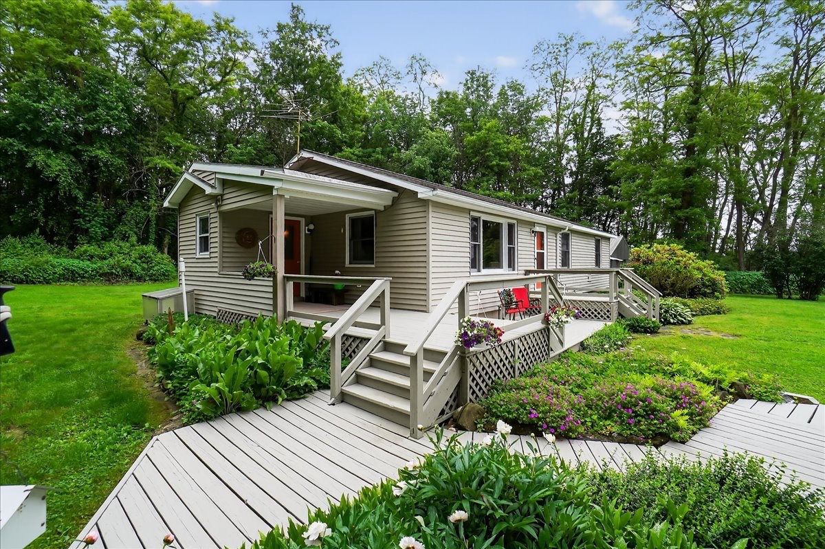 #47 photo, 585 Logtown Road, Fultonville , NY 12072