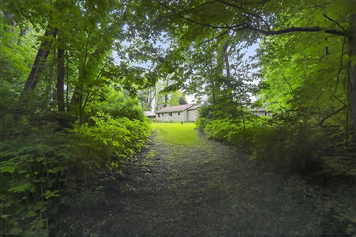 #60 photo, 585 Logtown Road, Fultonville , NY 12072