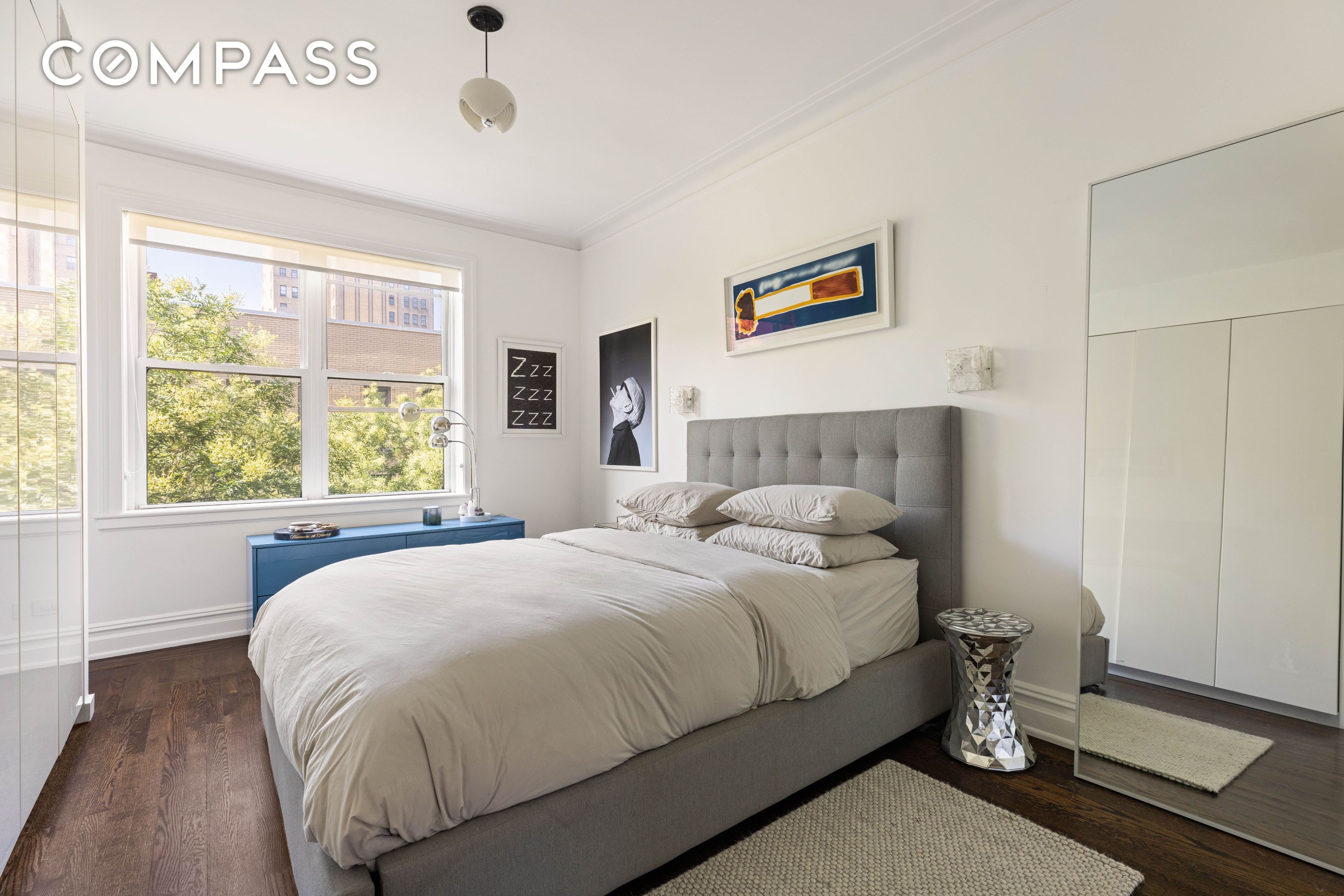 #7 photo, 253 W 16th Street, Chelsea , NY 10011