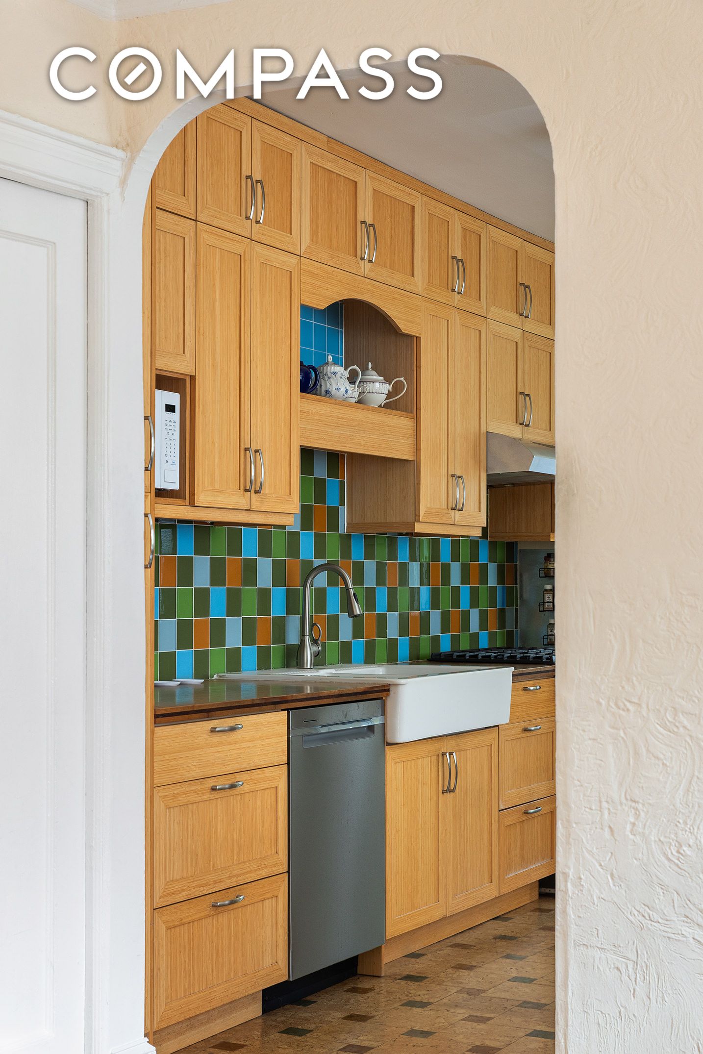 #10 photo, 2536 Lurting Avenue, Bronxwood , NY 10469