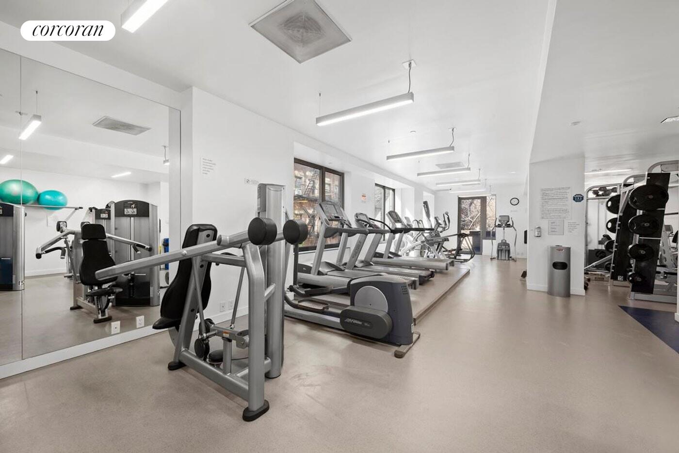 #14 photo, 450 E 83RD Street, マンハッタン Yorkville , NY 10028