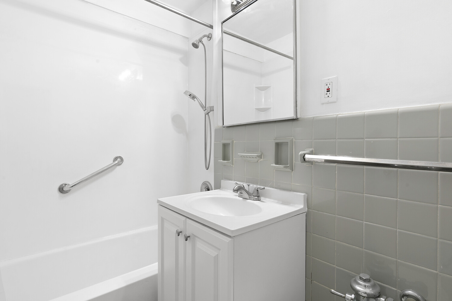 #7 photo, 77 W 55TH Street, マンハッタン Midtown , NY 10019