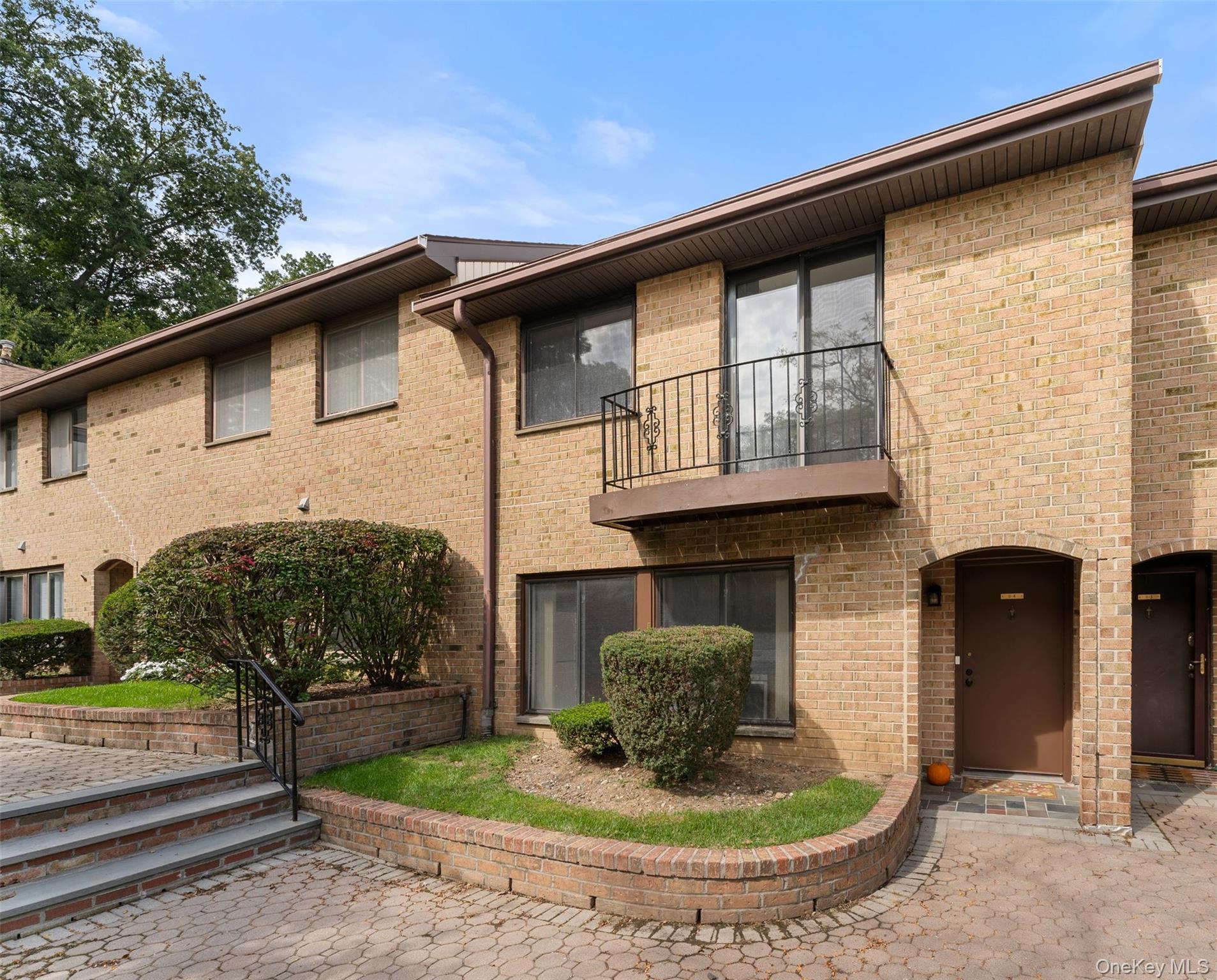 #1 photo, 11 Jackson Avenue, Scarsdale , NY 10583