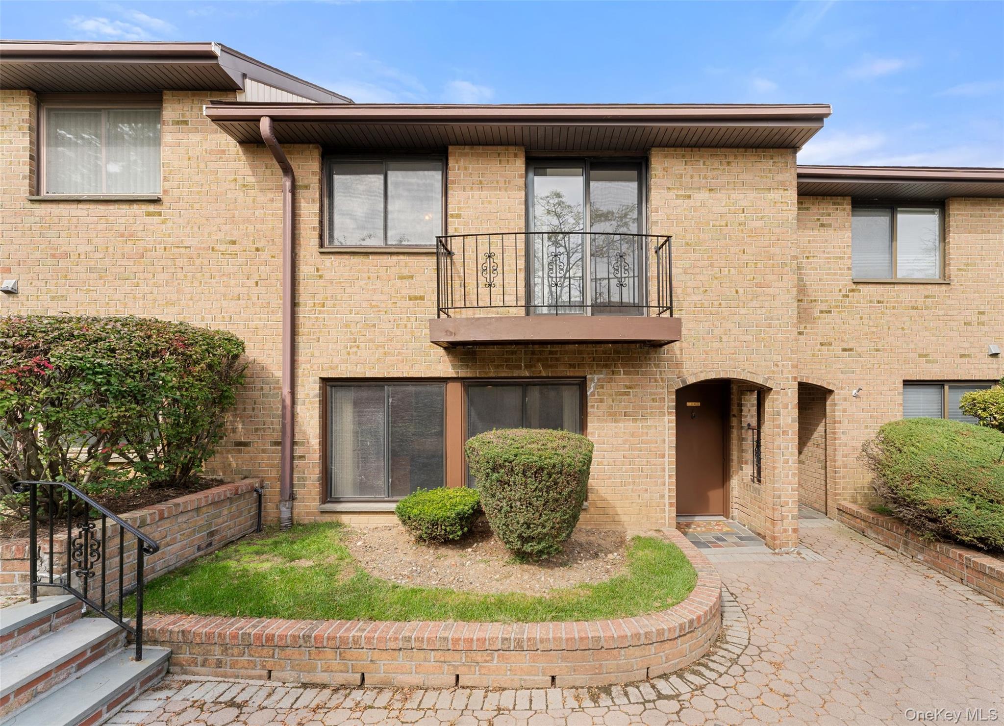 #2 photo, 11 Jackson Avenue, Scarsdale , NY 10583