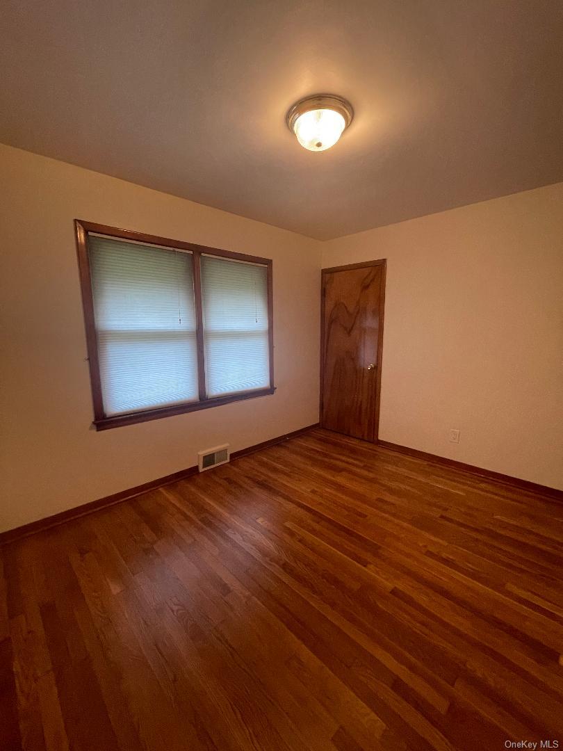 #11 photo, 15 Arlington Court, Montrose , NY 10548