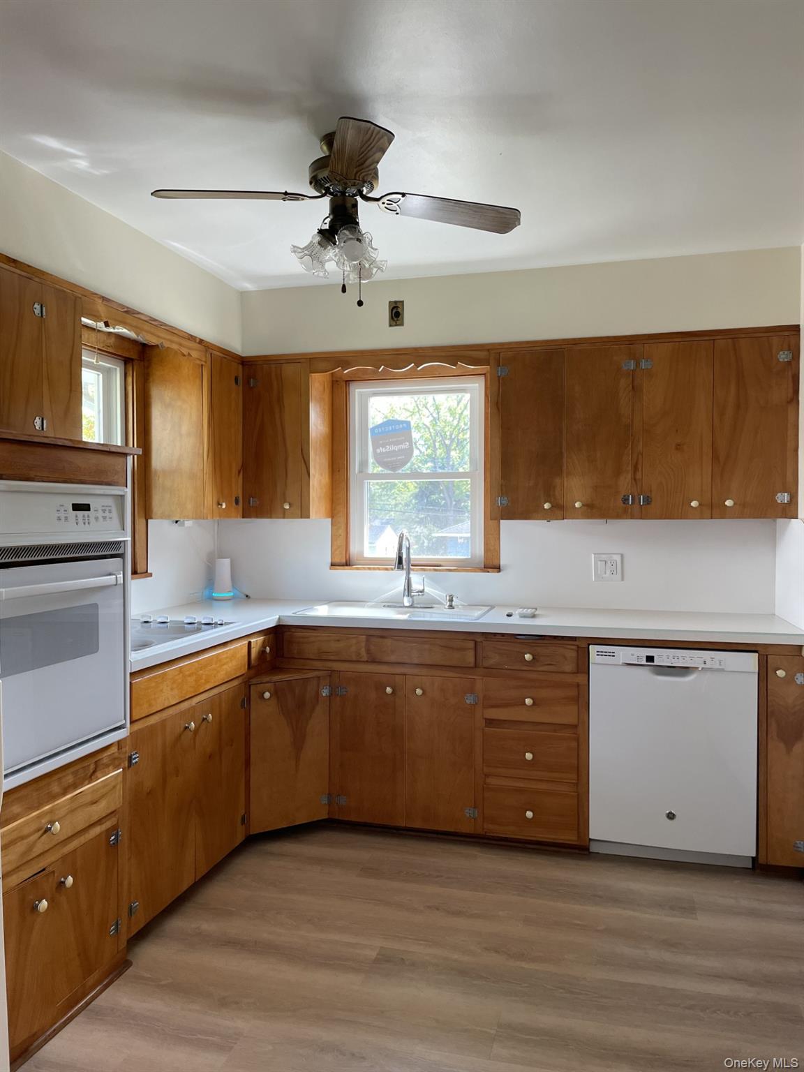 #8 photo, 15 Arlington Court, Montrose , NY 10548