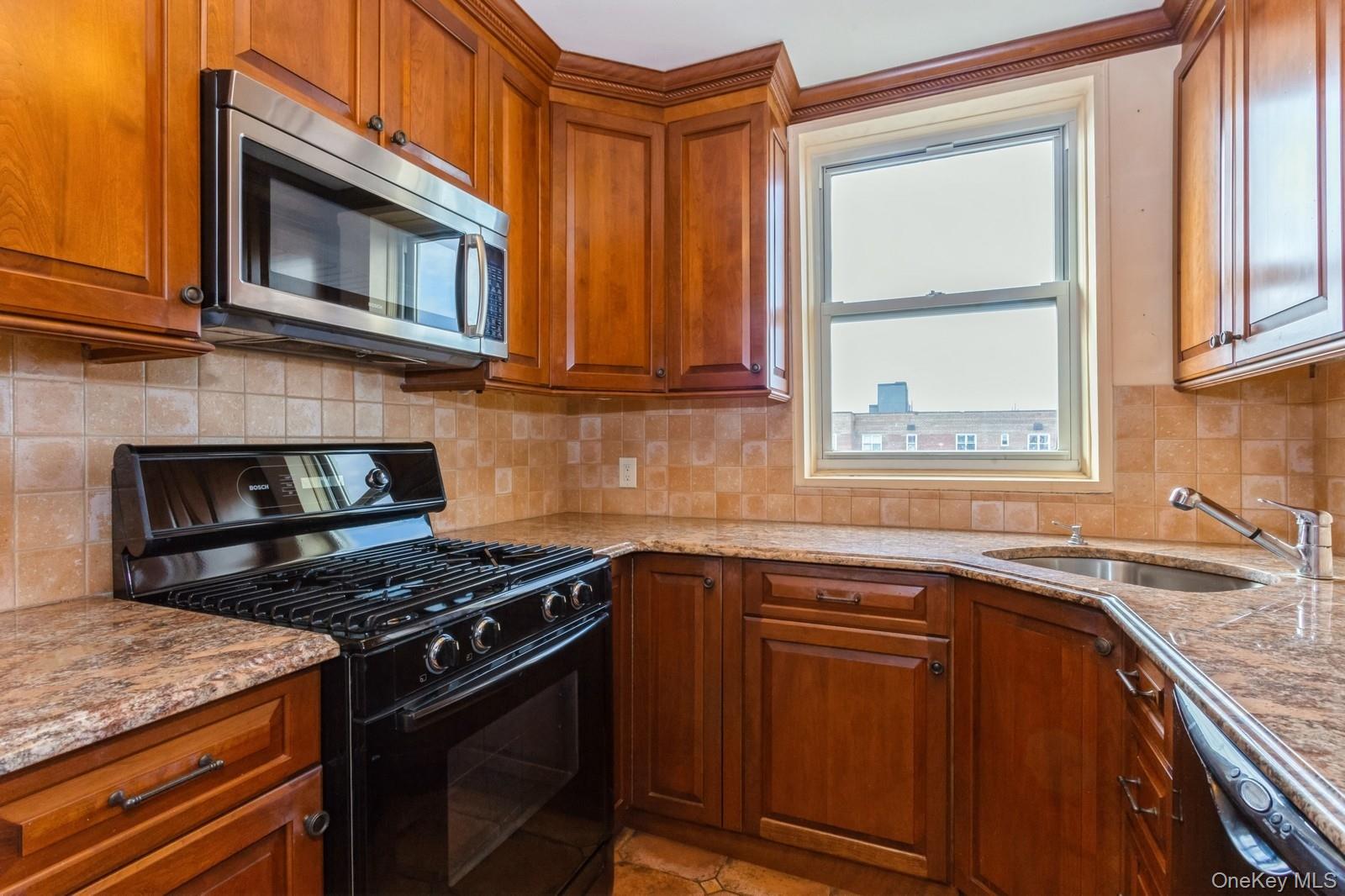 #10 photo, 210 E Broadway, Long Beach , NY 11561