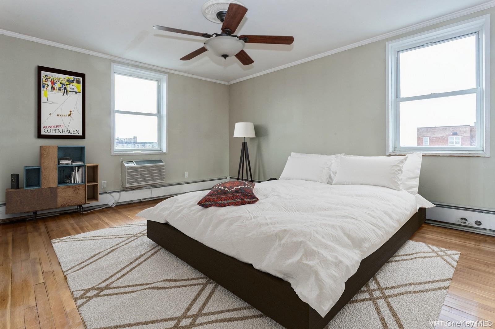 #13 photo, 210 E Broadway, Long Beach , NY 11561