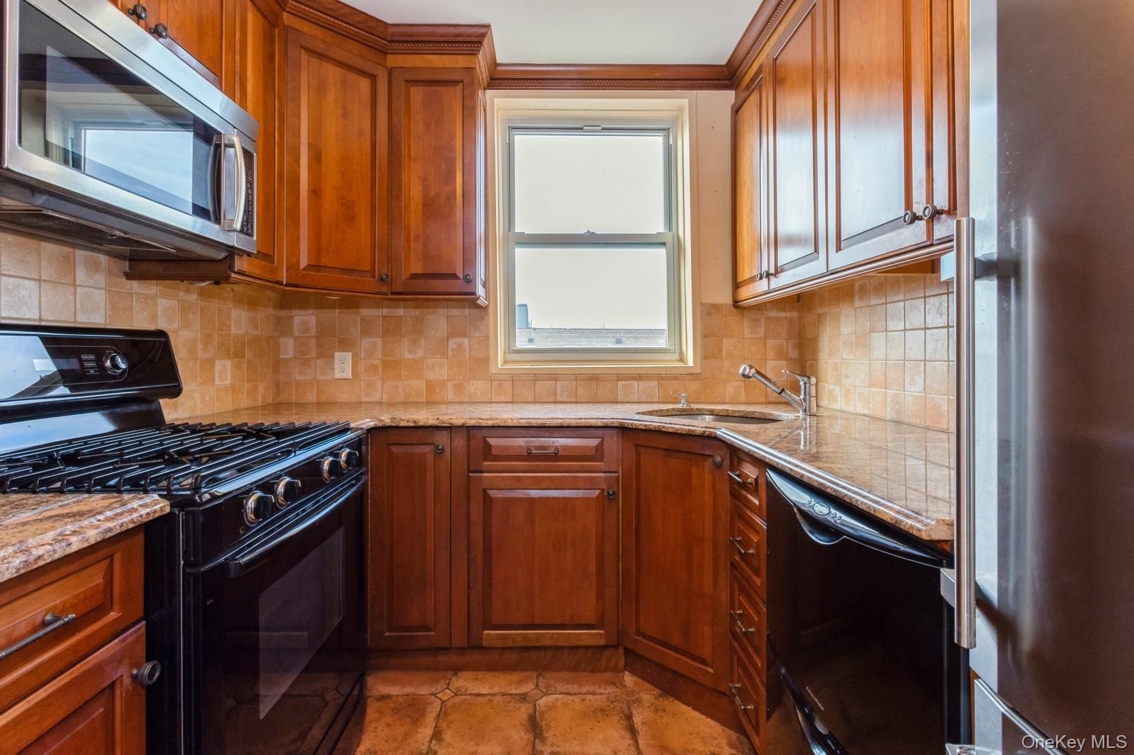 #9 photo, 210 E Broadway, Long Beach , NY 11561