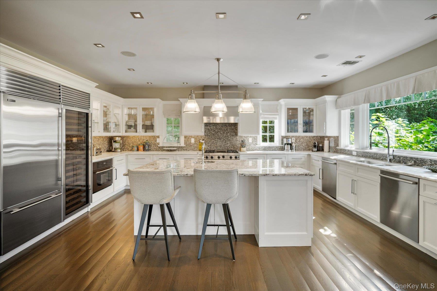 #13 photo, 231 Flying Point Road, Southampton , NY 11968