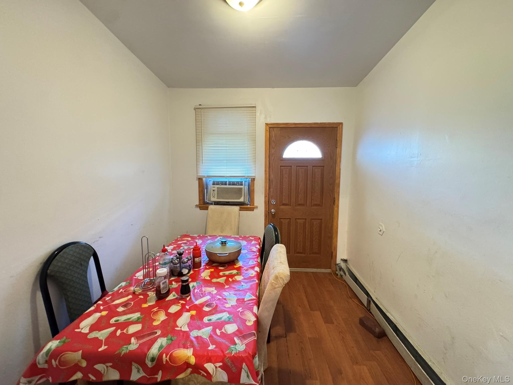 #11 photo, 108-13 37th Avenue, クイーンズ区 Corona , NY 11368