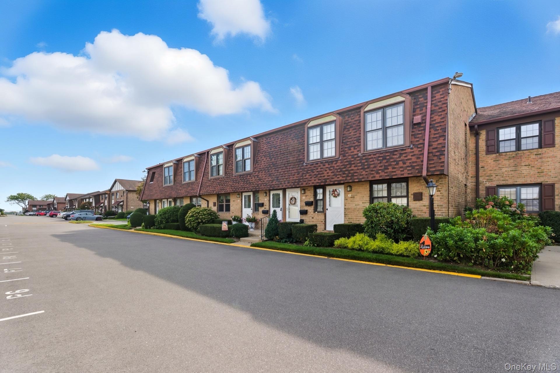 #2 photo, 348 Mariners Way, 东长岛 Copiague , NY 11726