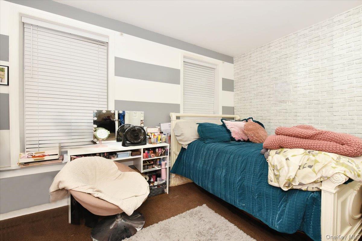 #10 photo, 121 Riverdale Avenue, Brooklyn , NY 11212