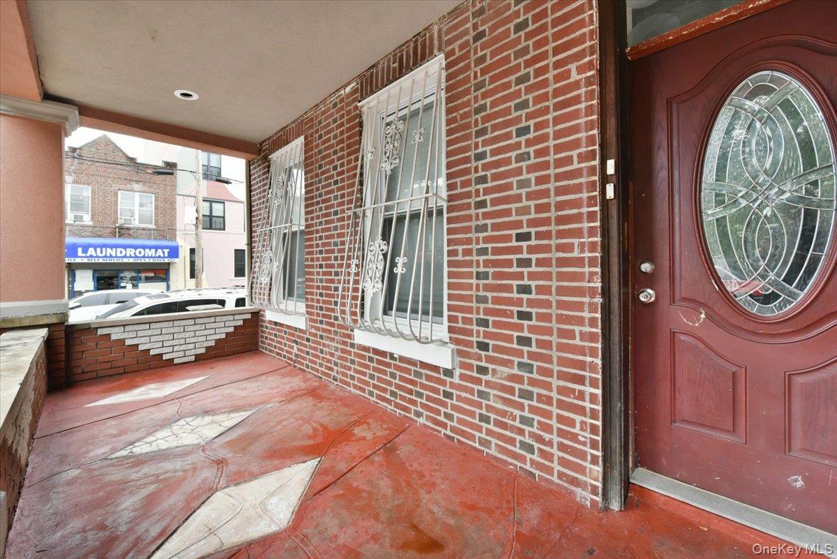 #3 photo, 121 Riverdale Avenue, Brooklyn , NY 11212