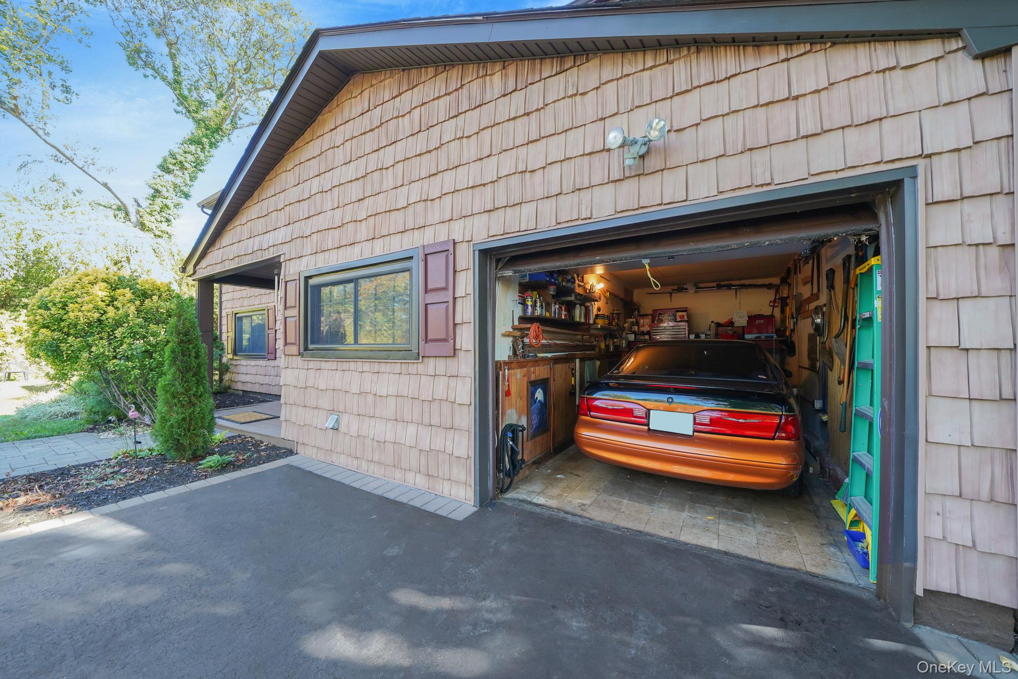 #6 photo, 3 Milford Drive, Central Islip , NY 11722