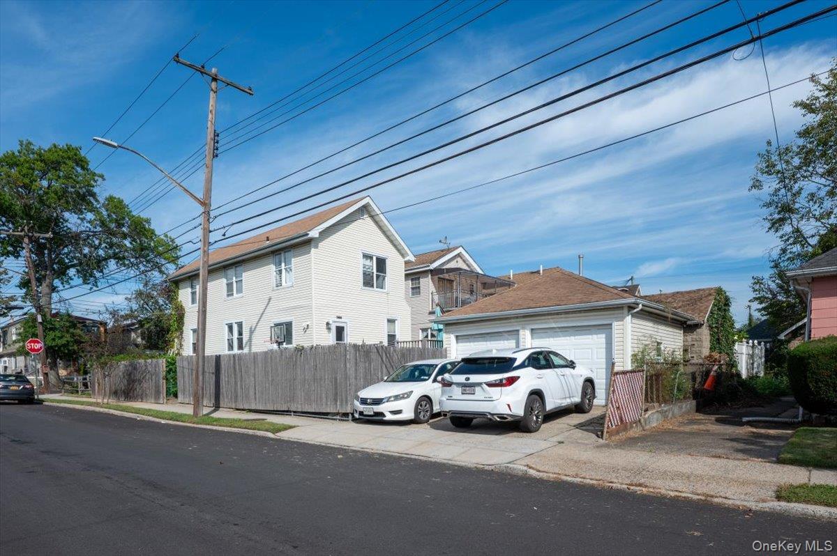 #3 photo, 88-19 247 Street, कुईंस Bellerose , NY 11426