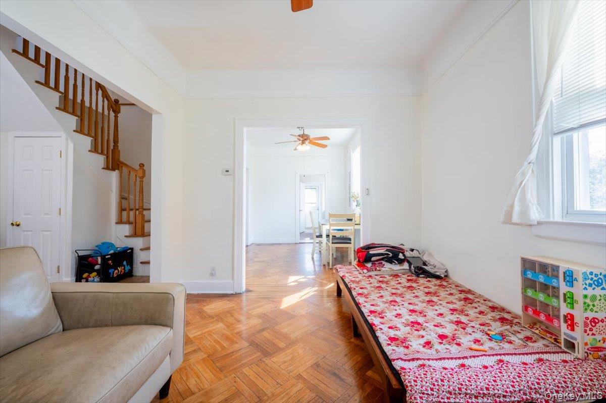 #7 photo, 88-19 247 Street, कुईंस Bellerose , NY 11426