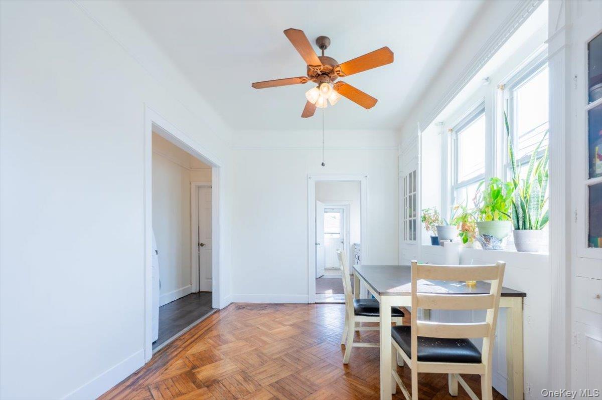 #8 photo, 88-19 247 Street, कुईंस Bellerose , NY 11426