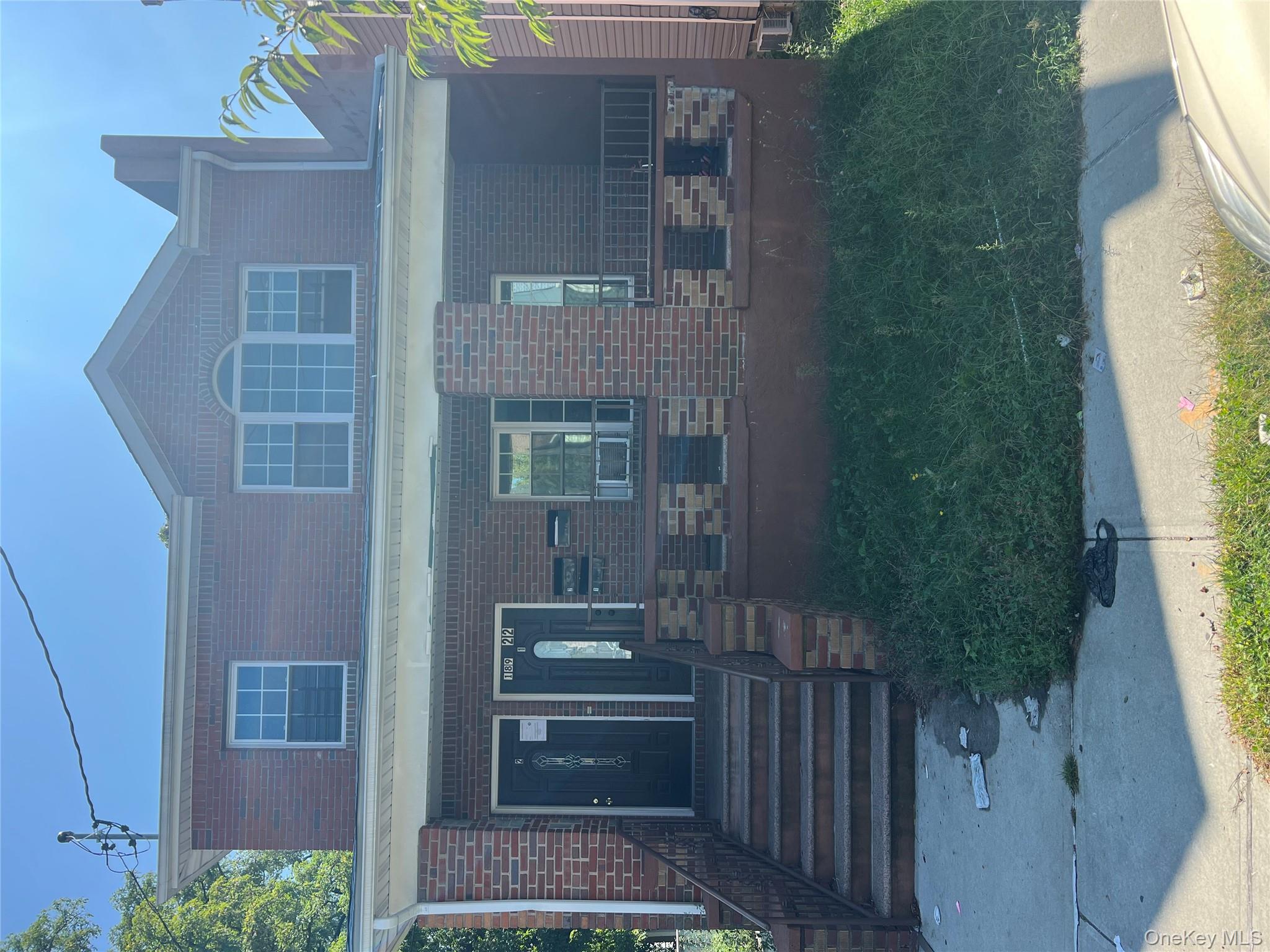 #1 photo, 18922 117th Road, Saint Albans , NY 11412