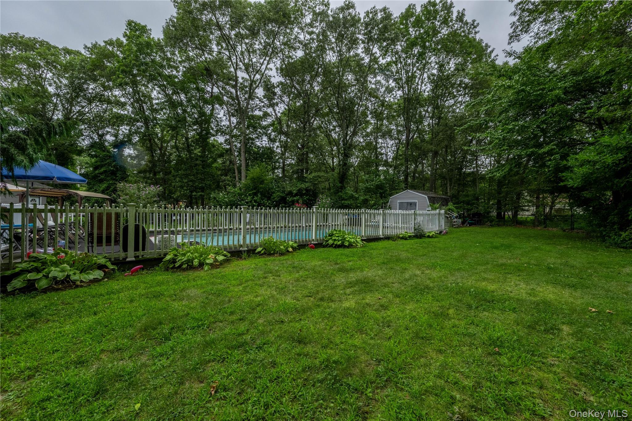 #11 photo, 21 Locust Avenue, サフォーク郡 Medford , NY 11763