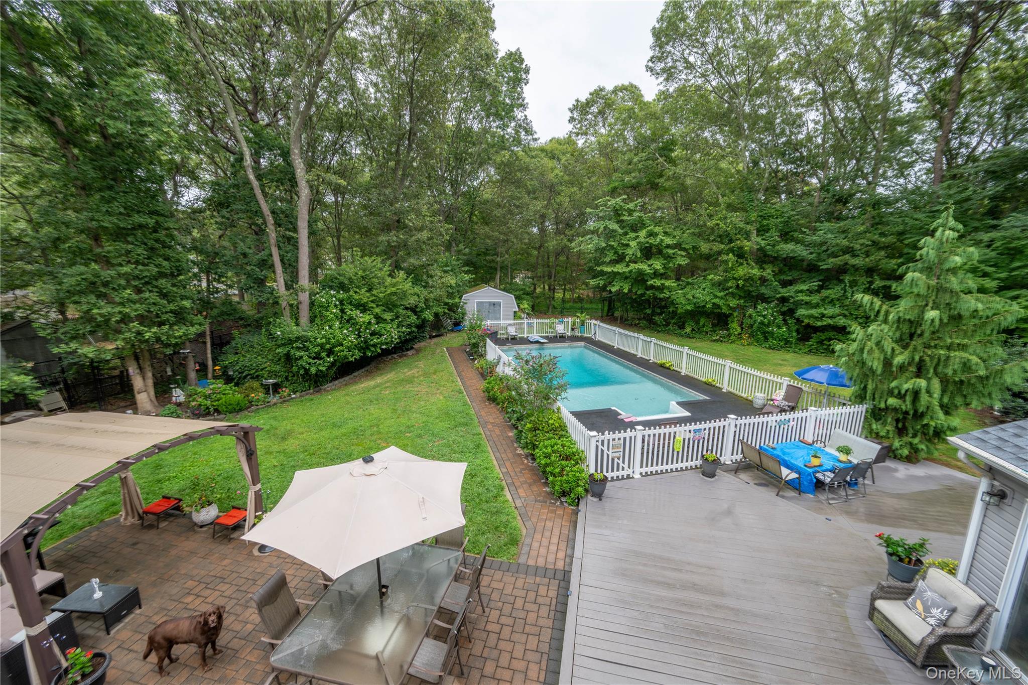 #14 photo, 21 Locust Avenue, サフォーク郡 Medford , NY 11763