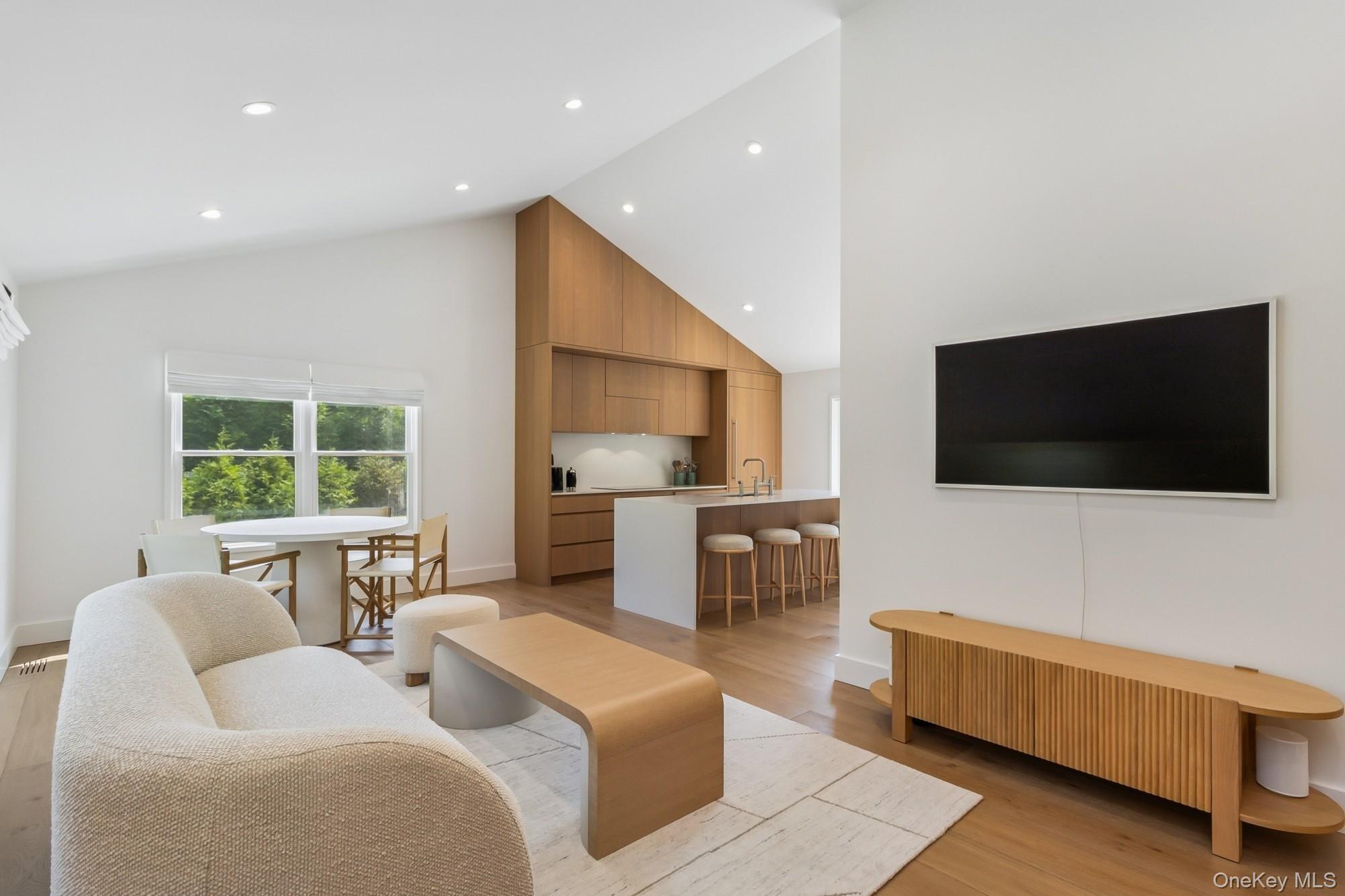 #5 photo, 96 Town Lane, East Hampton , NY 11937